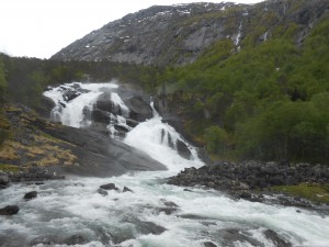 1ère cascade, point de départ de la randonnée