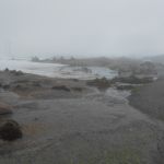 Sur la route de Kjerag - Innombrables cairns perdus dans le brouillard